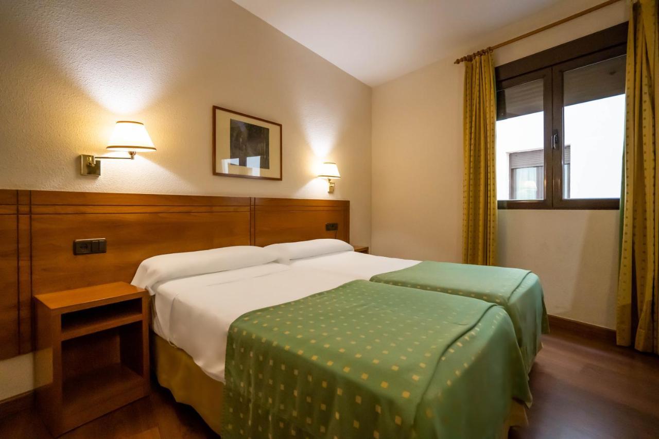 Hotel YIT Conquista de Toledo Exterior foto