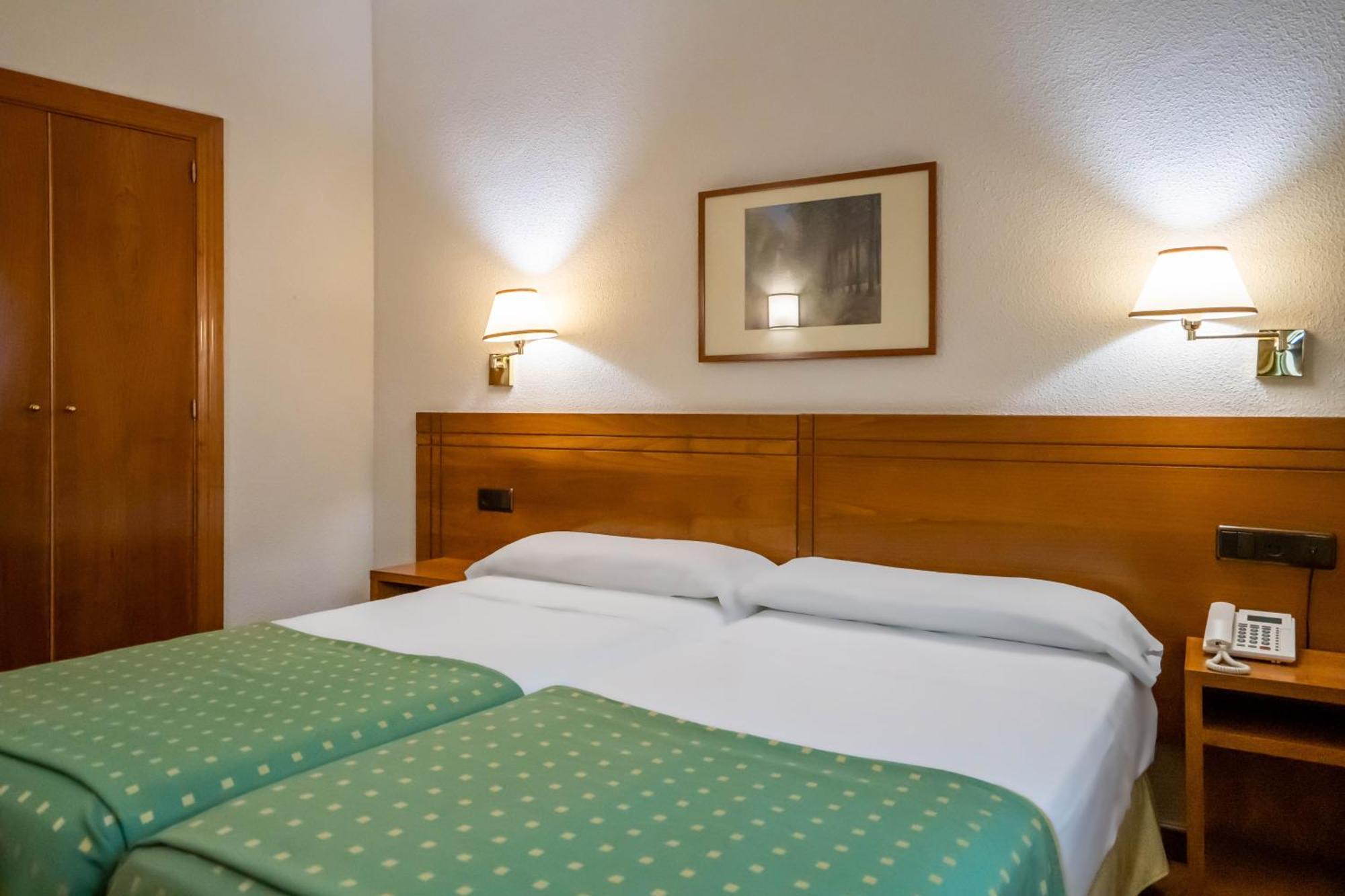 Hotel YIT Conquista de Toledo Exterior foto