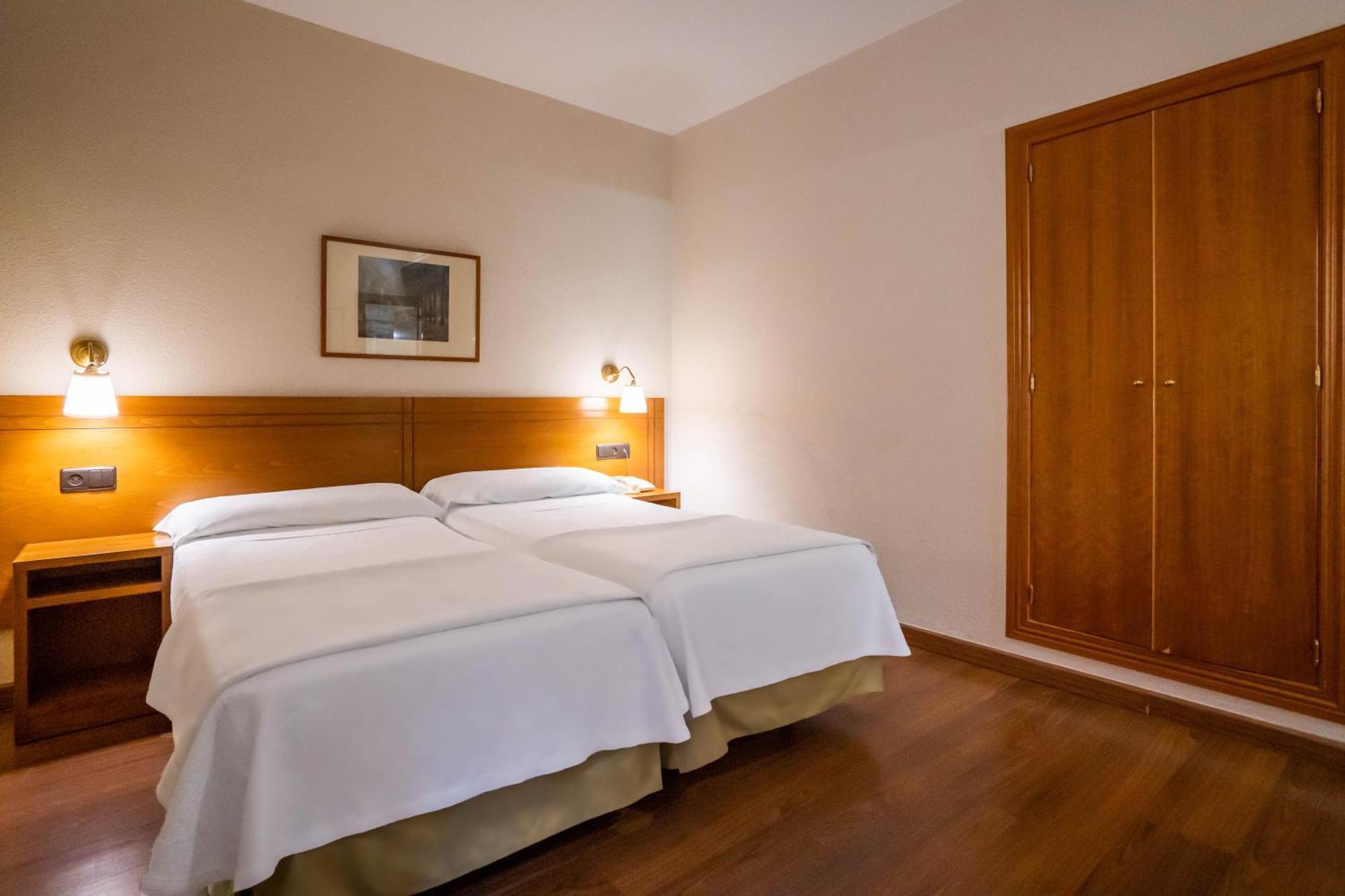 Hotel YIT Conquista de Toledo Exterior foto