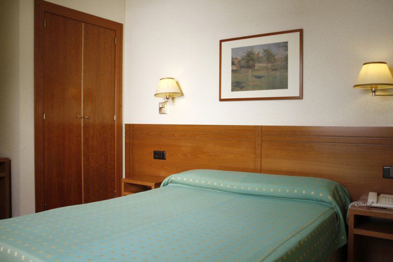Hotel YIT Conquista de Toledo Habitación foto